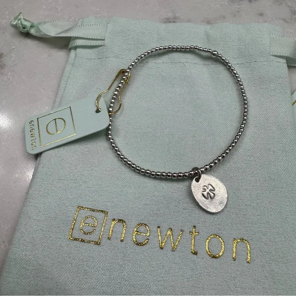 ENewton Silver Cross Pendant Bracelet - Picture 7 of 8